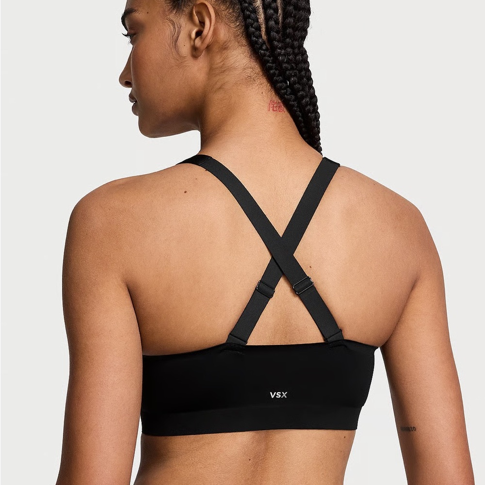 VSX Knockout™ Front-Close Sports Bra
High Impact - Picture 2 of 7